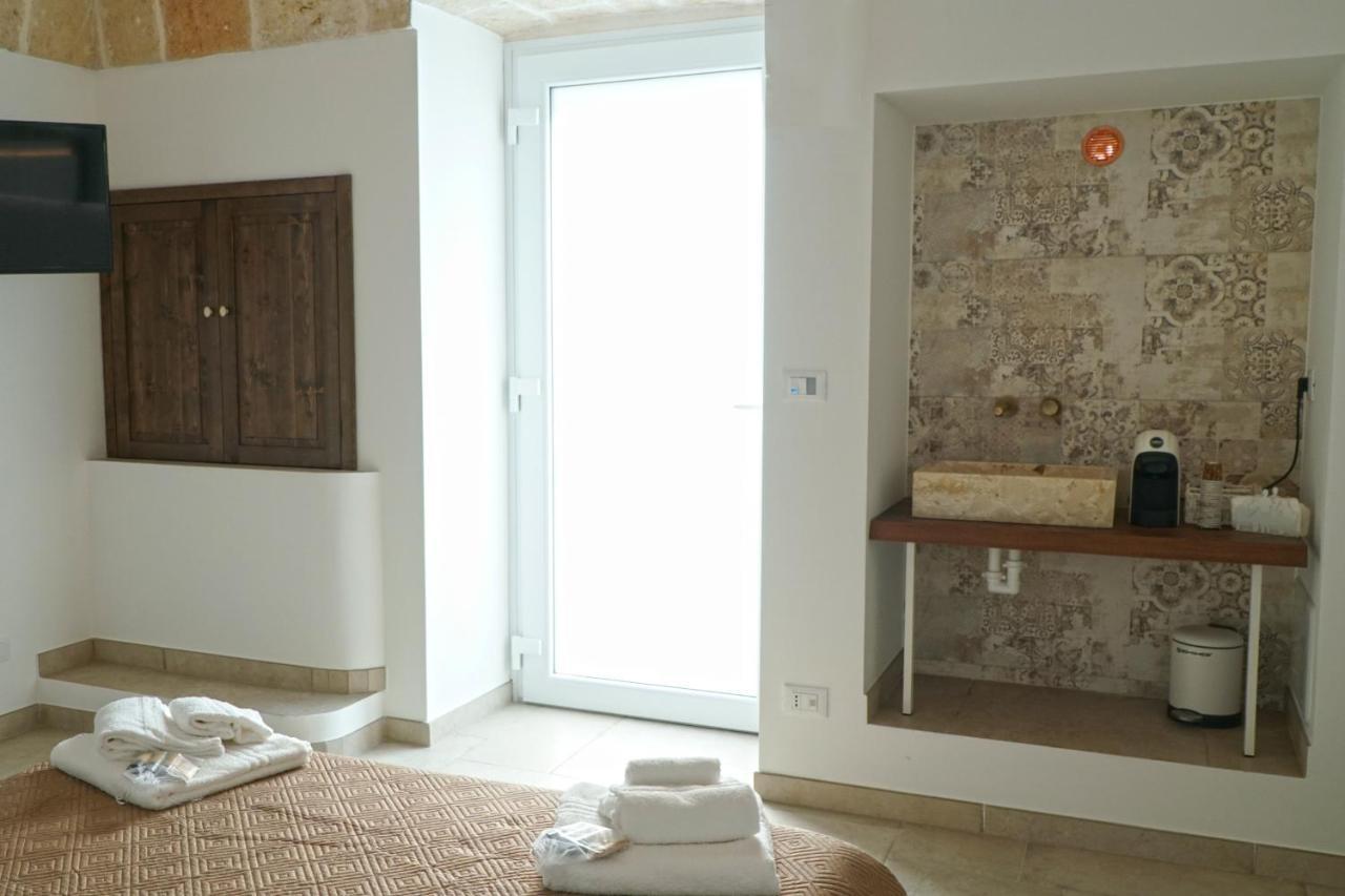 Suite 141 - Luxury B&B โมโนโปลี ภายนอก รูปภาพ