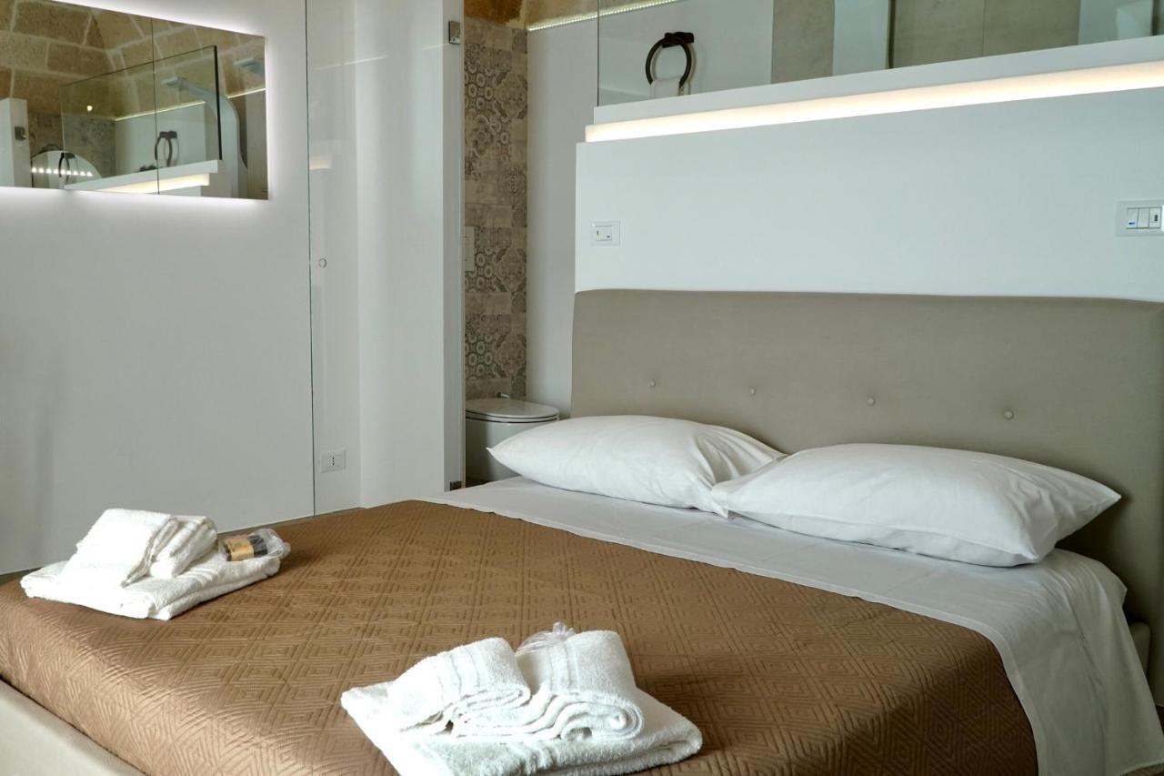 Suite 141 - Luxury B&B โมโนโปลี ภายนอก รูปภาพ