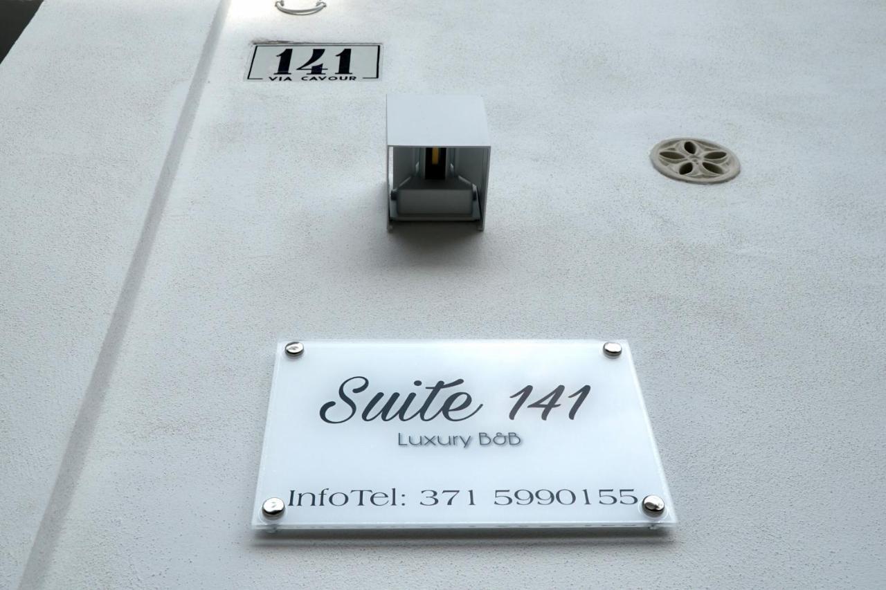 Suite 141 - Luxury B&B โมโนโปลี ภายนอก รูปภาพ