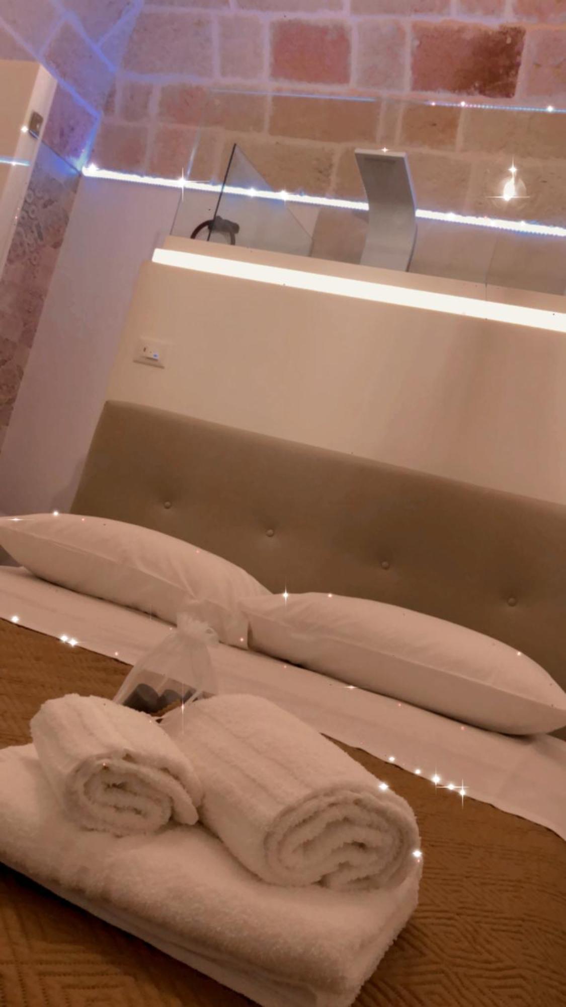 Suite 141 - Luxury B&B โมโนโปลี ภายนอก รูปภาพ